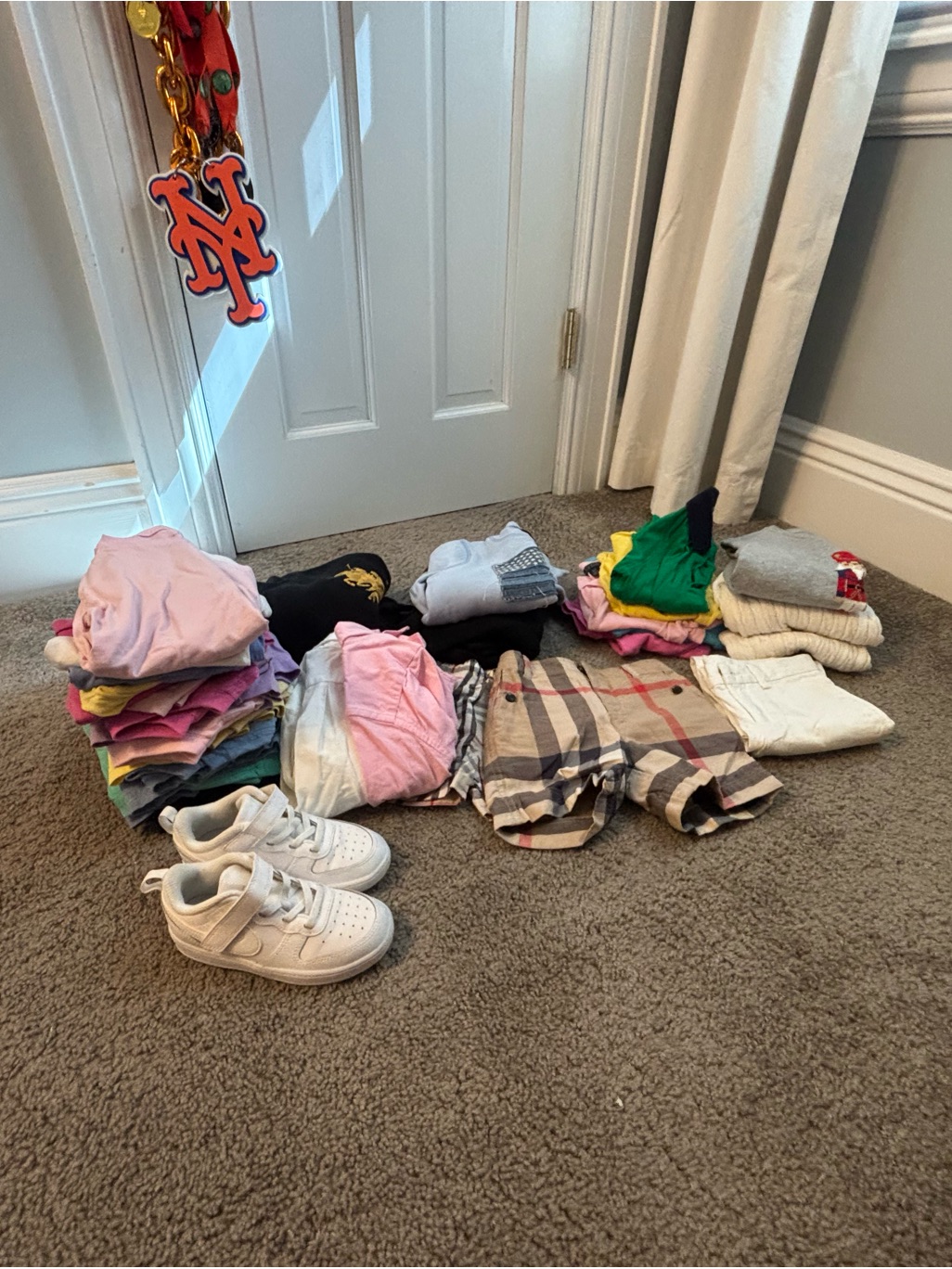 Toddlers Designer Clothes/Nike Sneakers